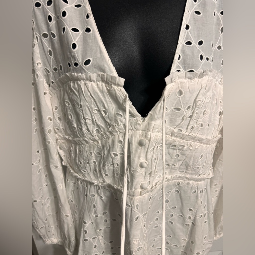 Gianni Bini white eyelet dress medium - Picture 9 of 13